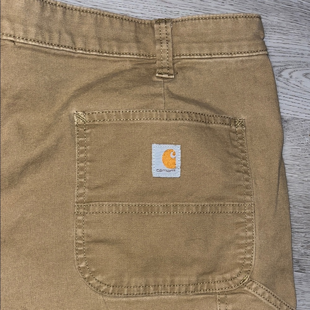 Carhartt Women’s Durable Brown Cargo Shorts EUC - Picture 5 of 9